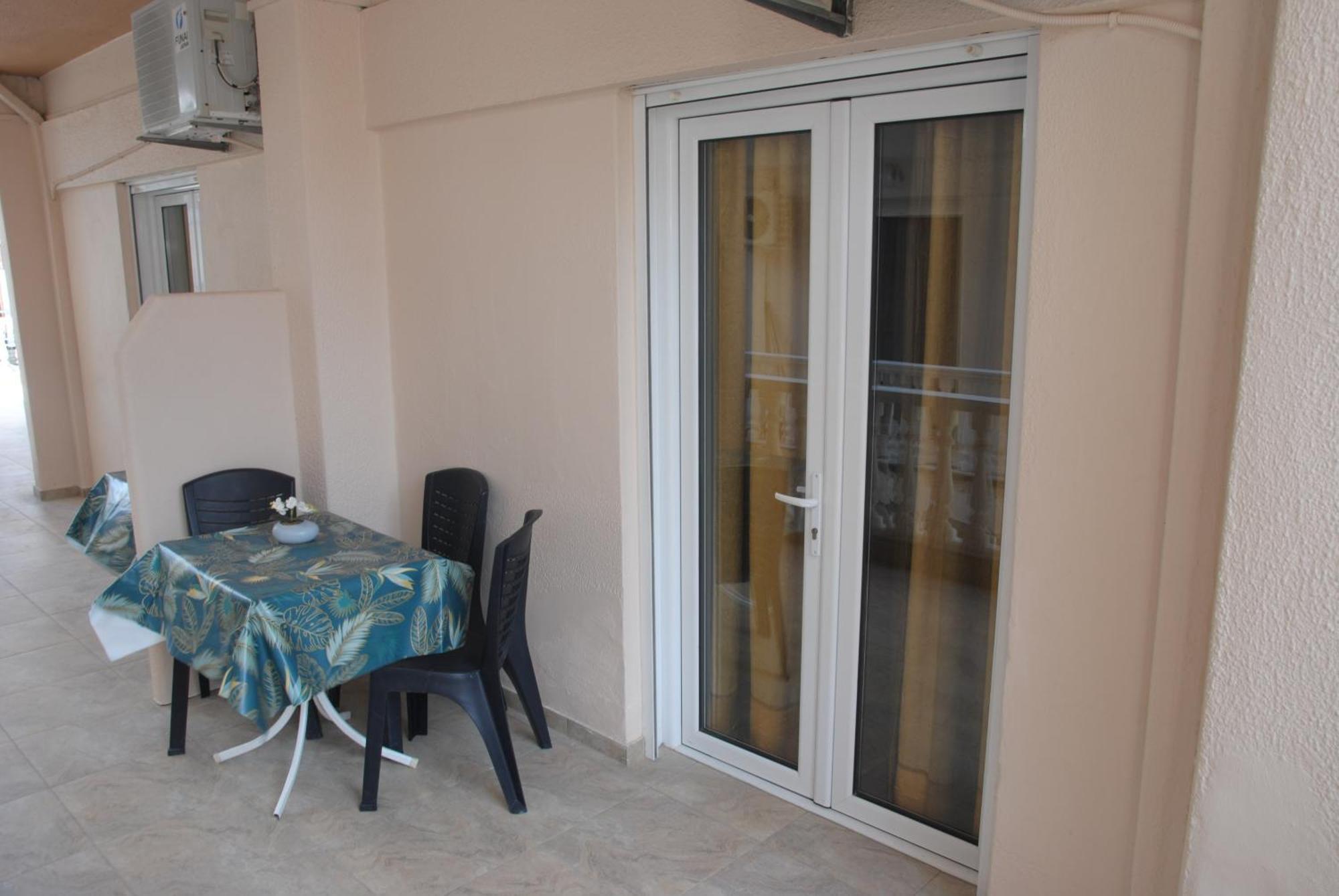 Light Blue Paralia Apartments Exterior photo